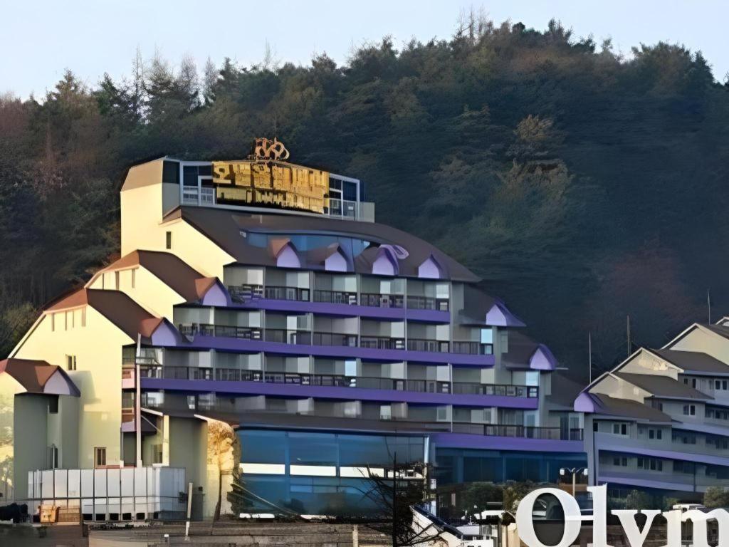 ヒュンダイ エリオット ホテル アンド リゾート 平昌郡 エクステリア 写真